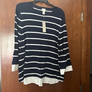NWT Chico’s lightweight sweater